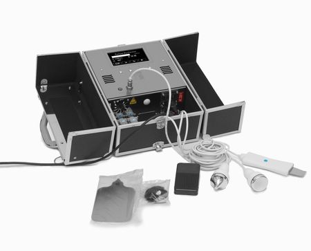 Mobilny kombajn w kuferku (Peeling + Ultradźwięki + Mezoterapia)