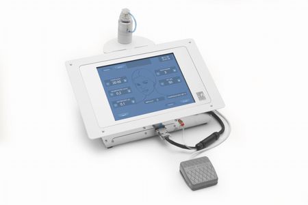 RF frakcyjny mikroigłowy w małej obudowie